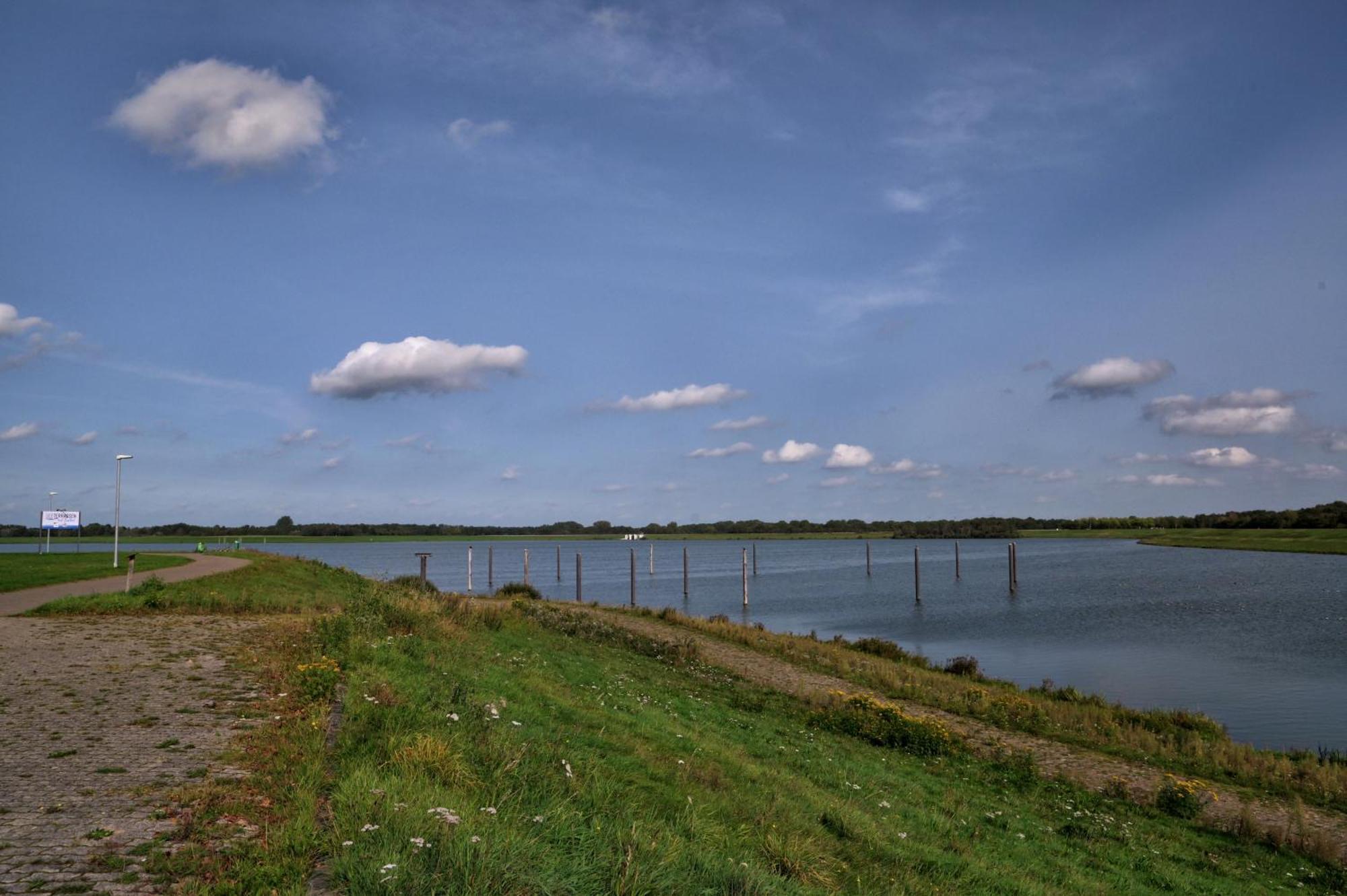 Nur-Dach-Haus Am Alfsee Rieste Екстериор снимка